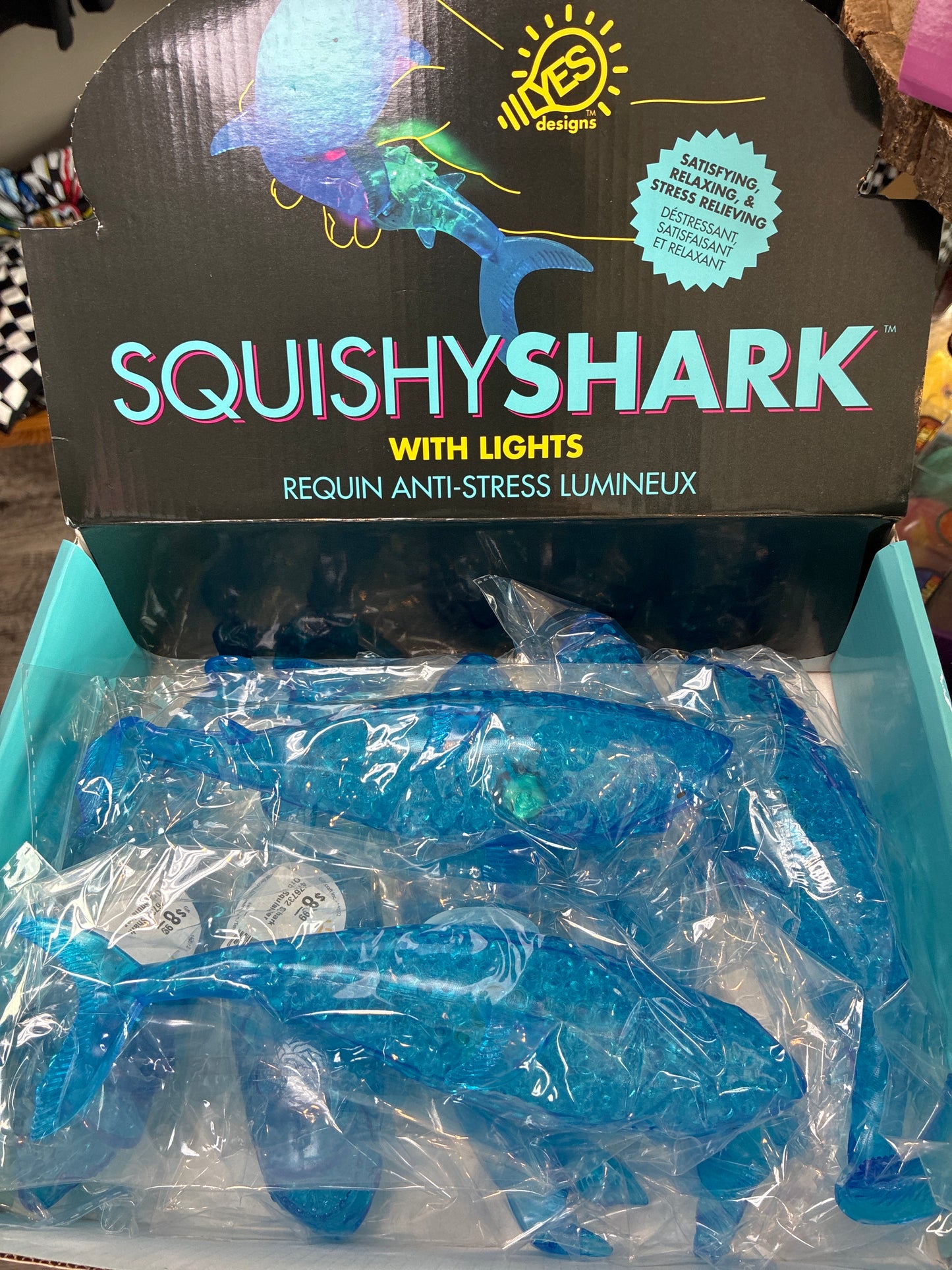 471497 Light Up Squeeze Beads Shark
