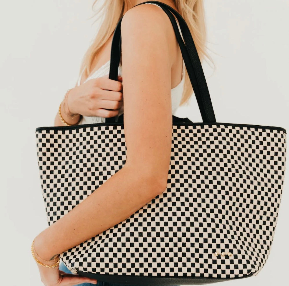 Courtney Checkered Tote