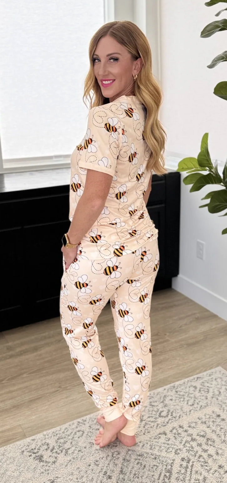 Short Sleeve Jogger PJ Set- Meant to Bee