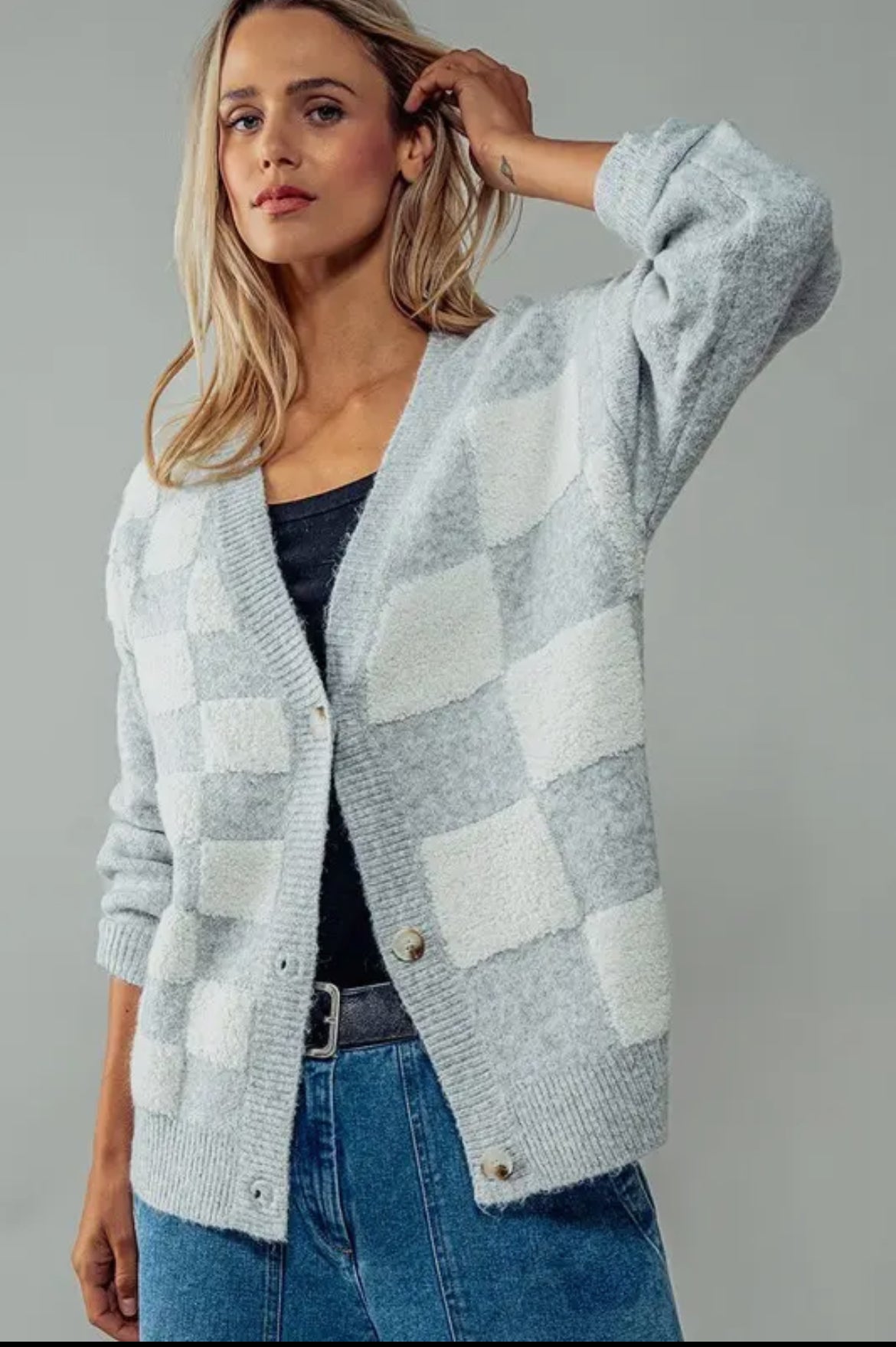 Checkered Opulence Cardigan Grey