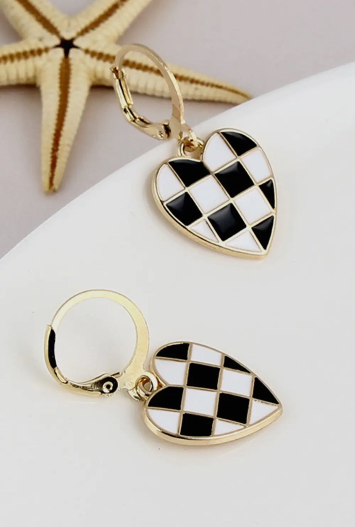 Checkered Heart Shape Hoop Dangle Earrings Black
