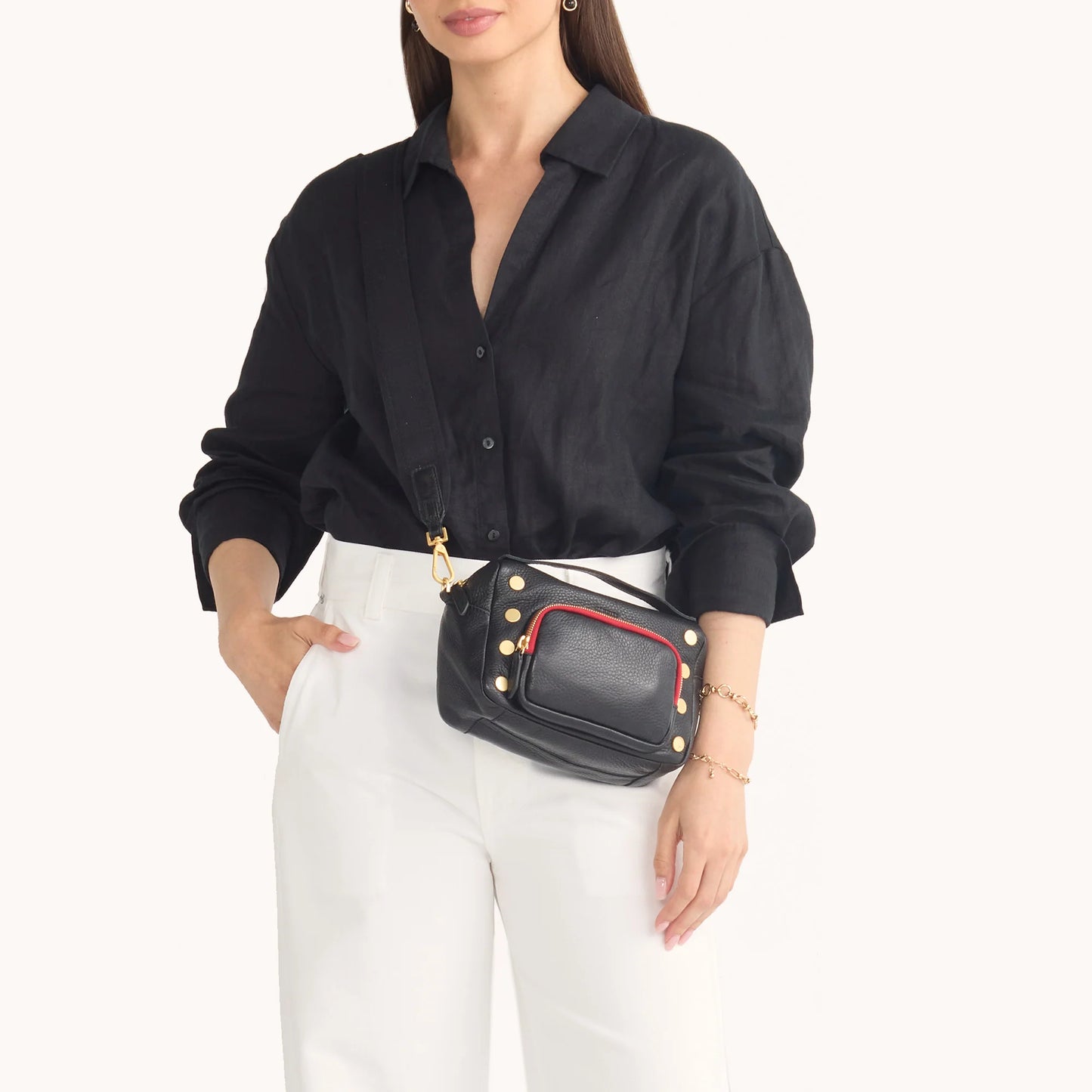 Evan Crossbody Small Cargo Black Brushed Gold Red Zipper