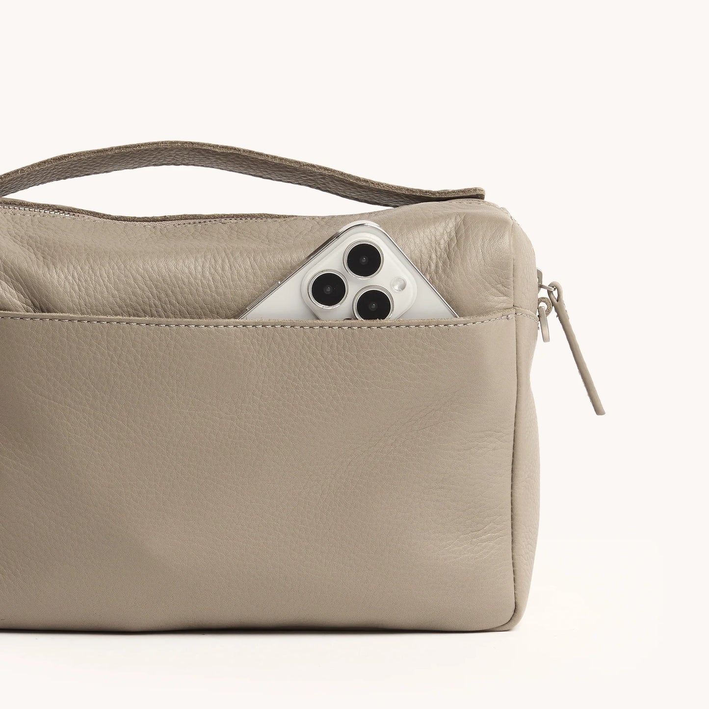 PREORDER NOW! Evan Crossbody Medium Pewter Pebble/Brushed Silver