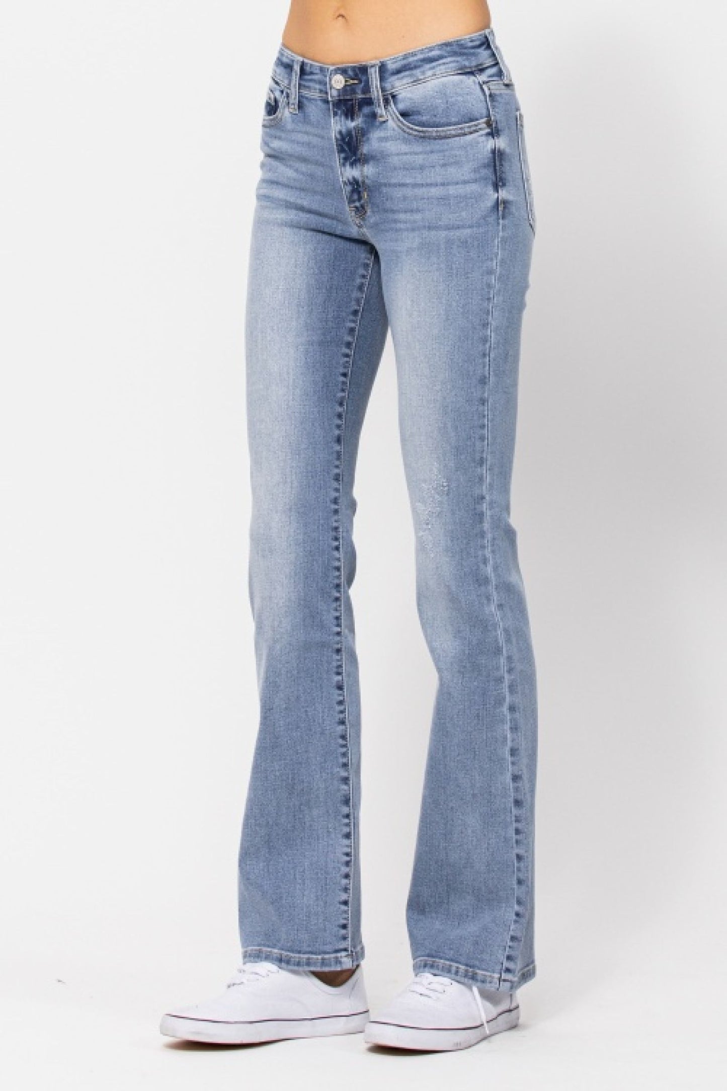 82337 MID-RISE NON DISTRESSED BOOTCUT