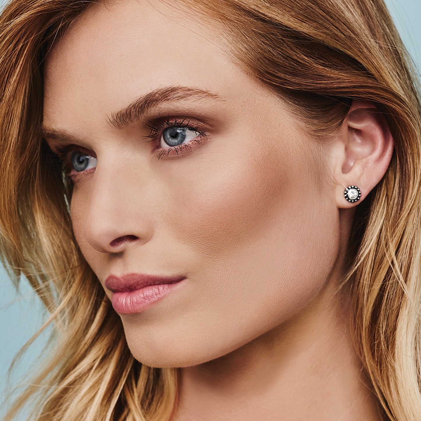 J20492 Twinkle Mini Post Earrin