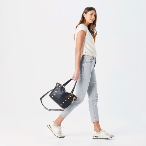 DANIEL MED-BLACK-BG R-ZIP