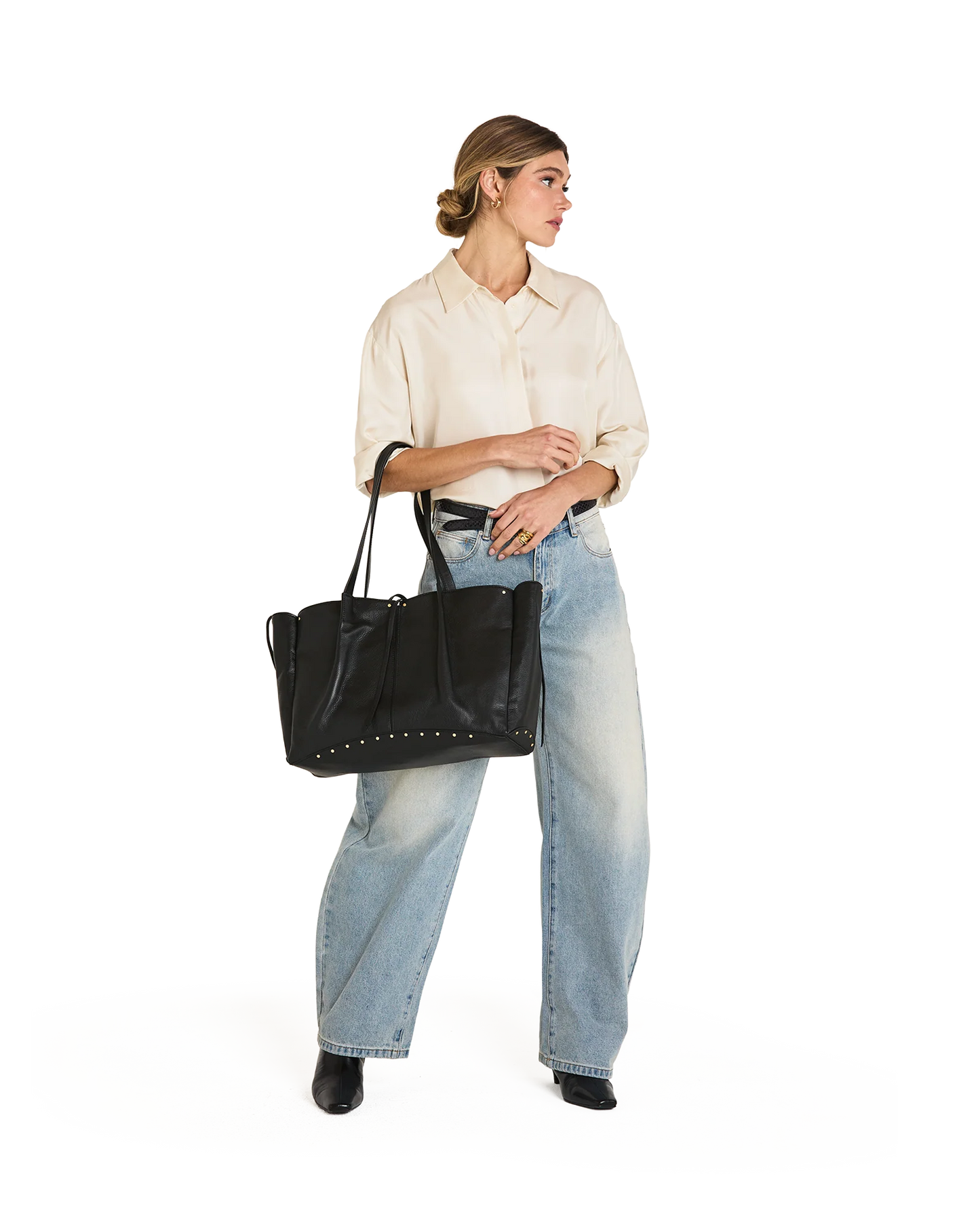 PREORDER NOW!  Meryl Carryall Black/Brushed Gold