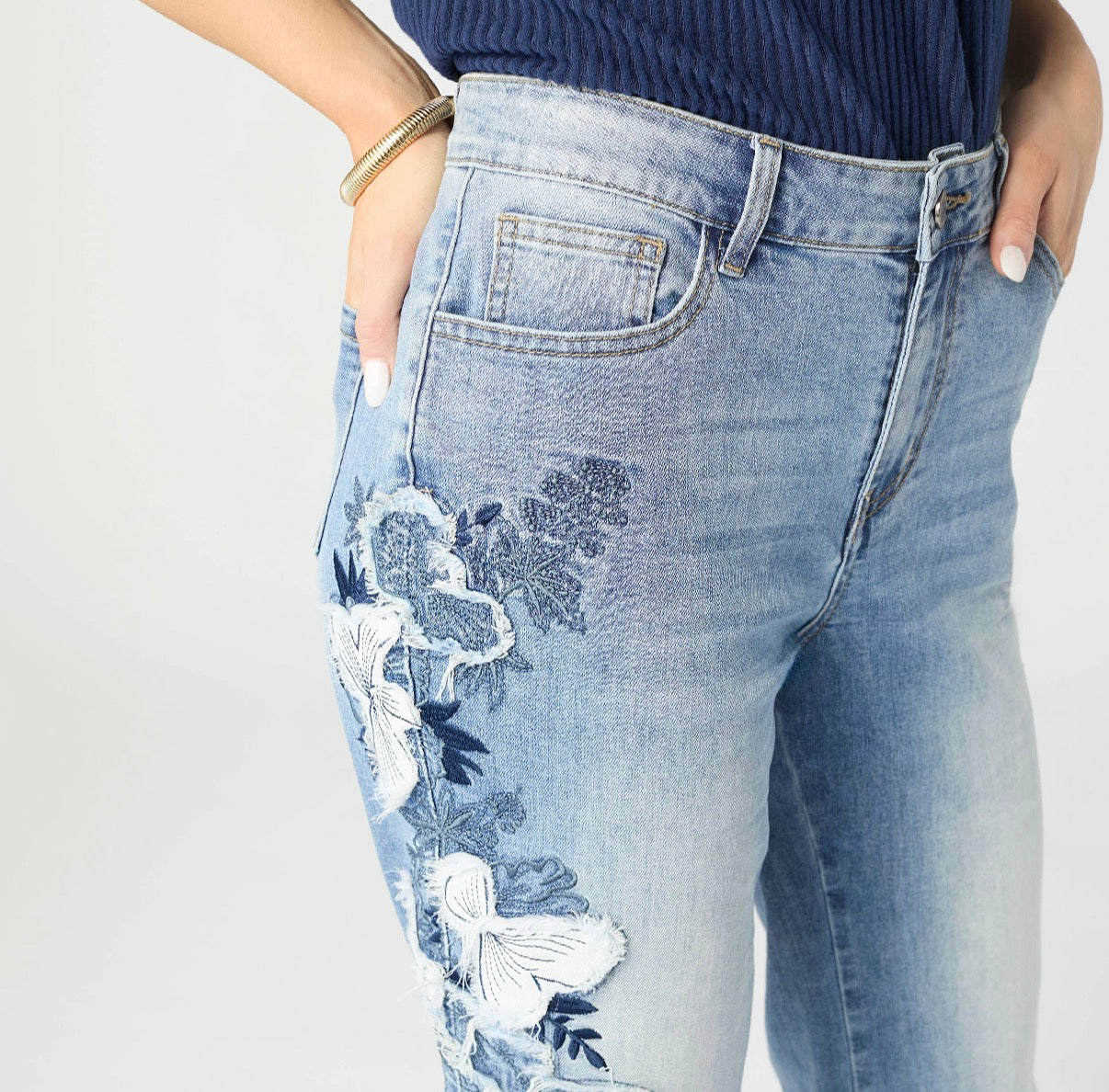 Bambu Soft Straight Ankle with Patch Embroidery