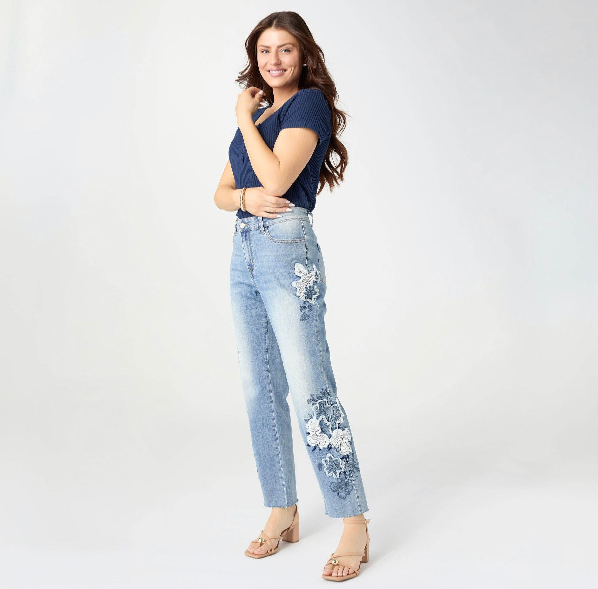 Bambu Soft Straight Ankle with Patch Embroidery