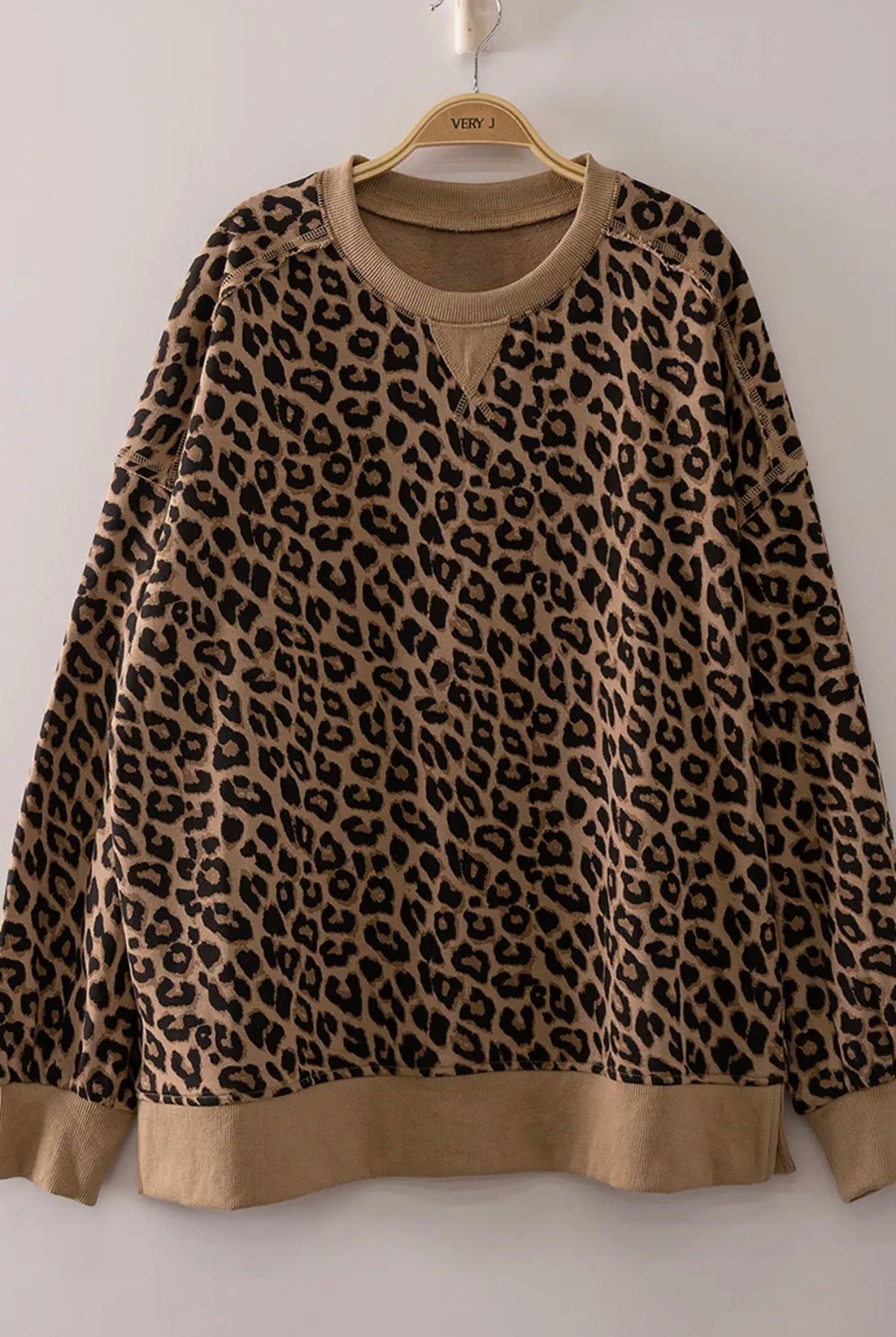 NT12770 Taupe Leopard Sweatshirt