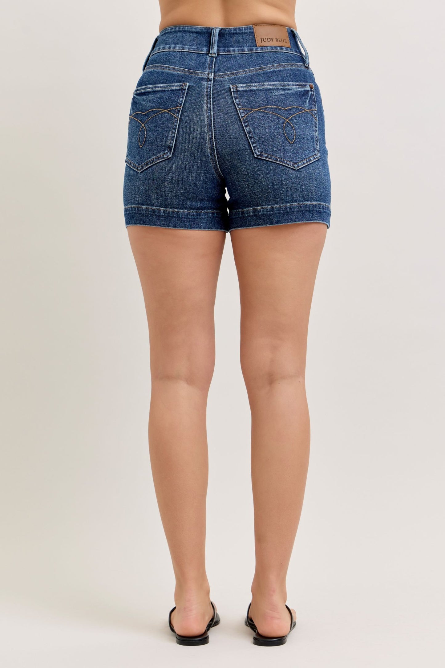 150350 Judy Blue HW  T.C. Slim Short