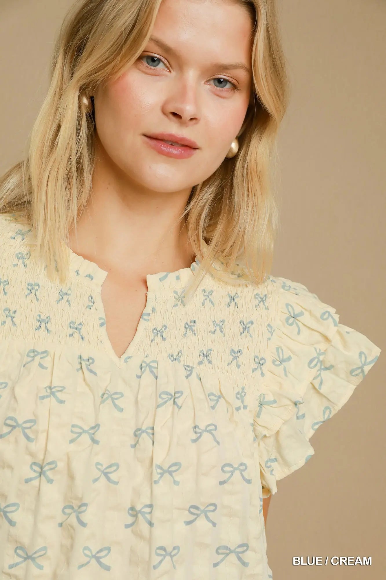 8872 Rufled Sleeves Top