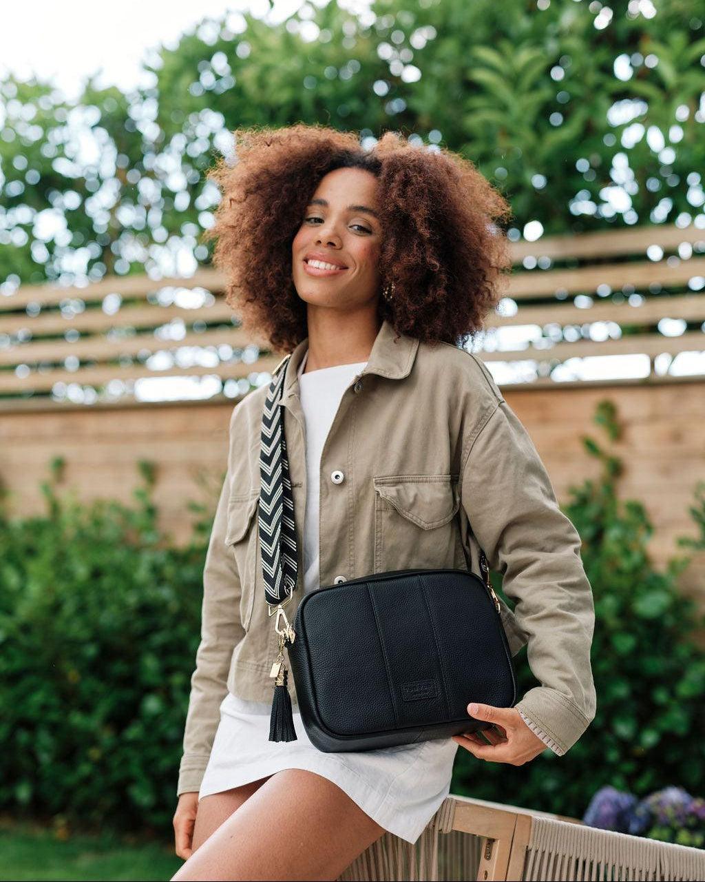City Plus Black + 2 straps (Logo Black Strap & Black Boble Strap)