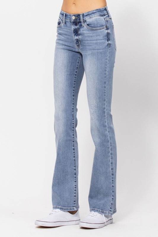 82337 MID-RISE NON DISTRESSED BOOTCUT